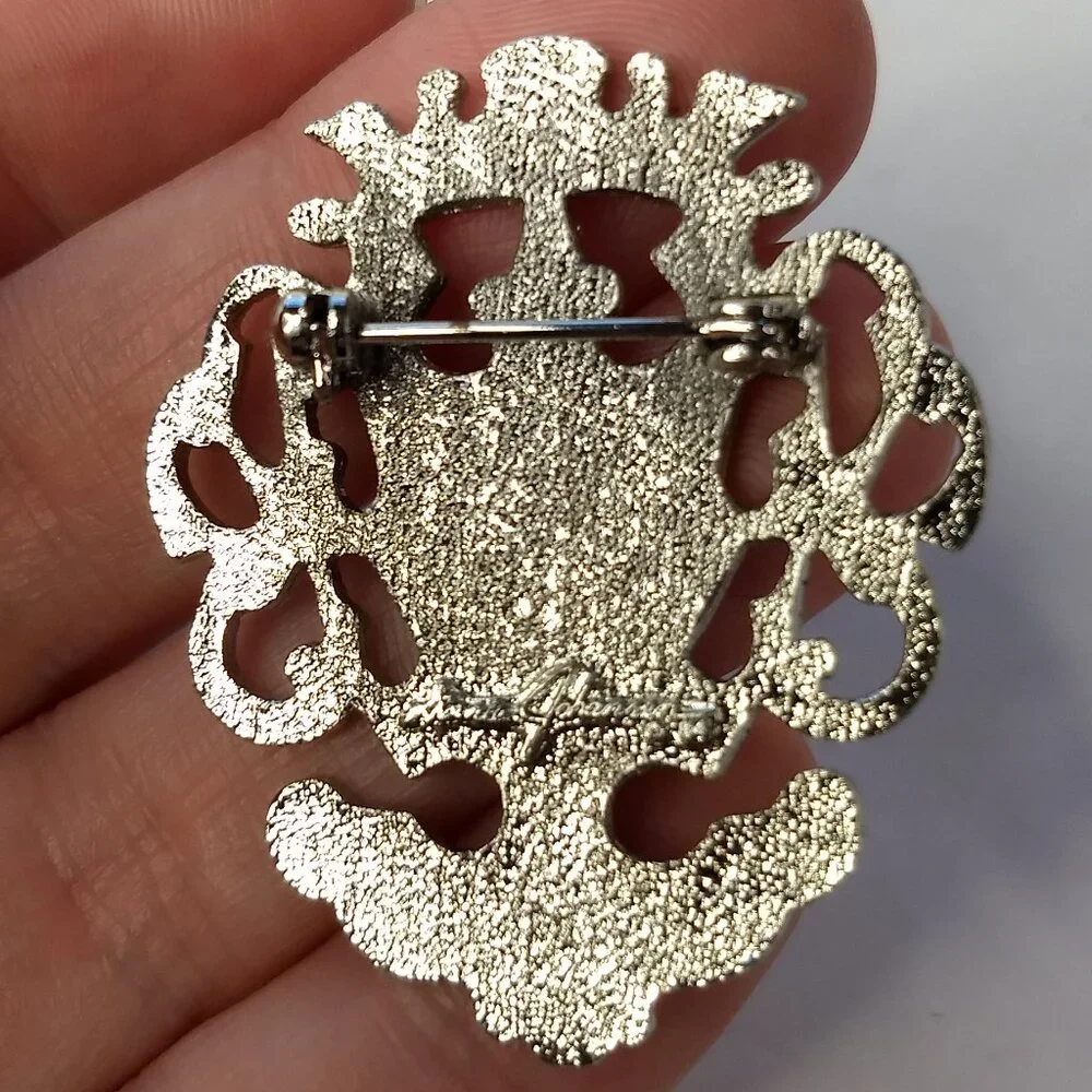 Ginnie Johansen Silver Tone Crest Pin Brooch Signed Preppy Regency Costume